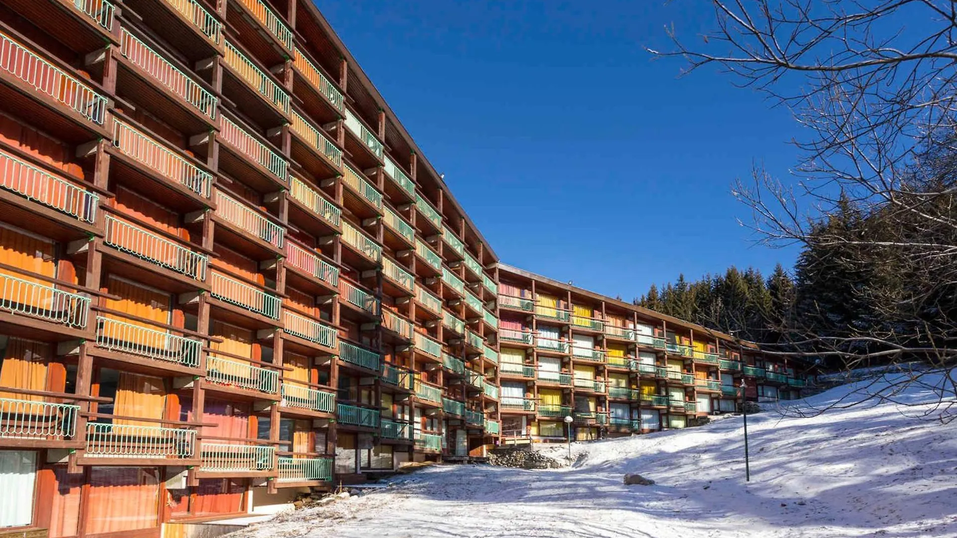 Studio Renove Pied Des Pistes Avec Balcon, Proche Commerces Et Activites - Fr-1-346-353 Les Arcs  Apartment